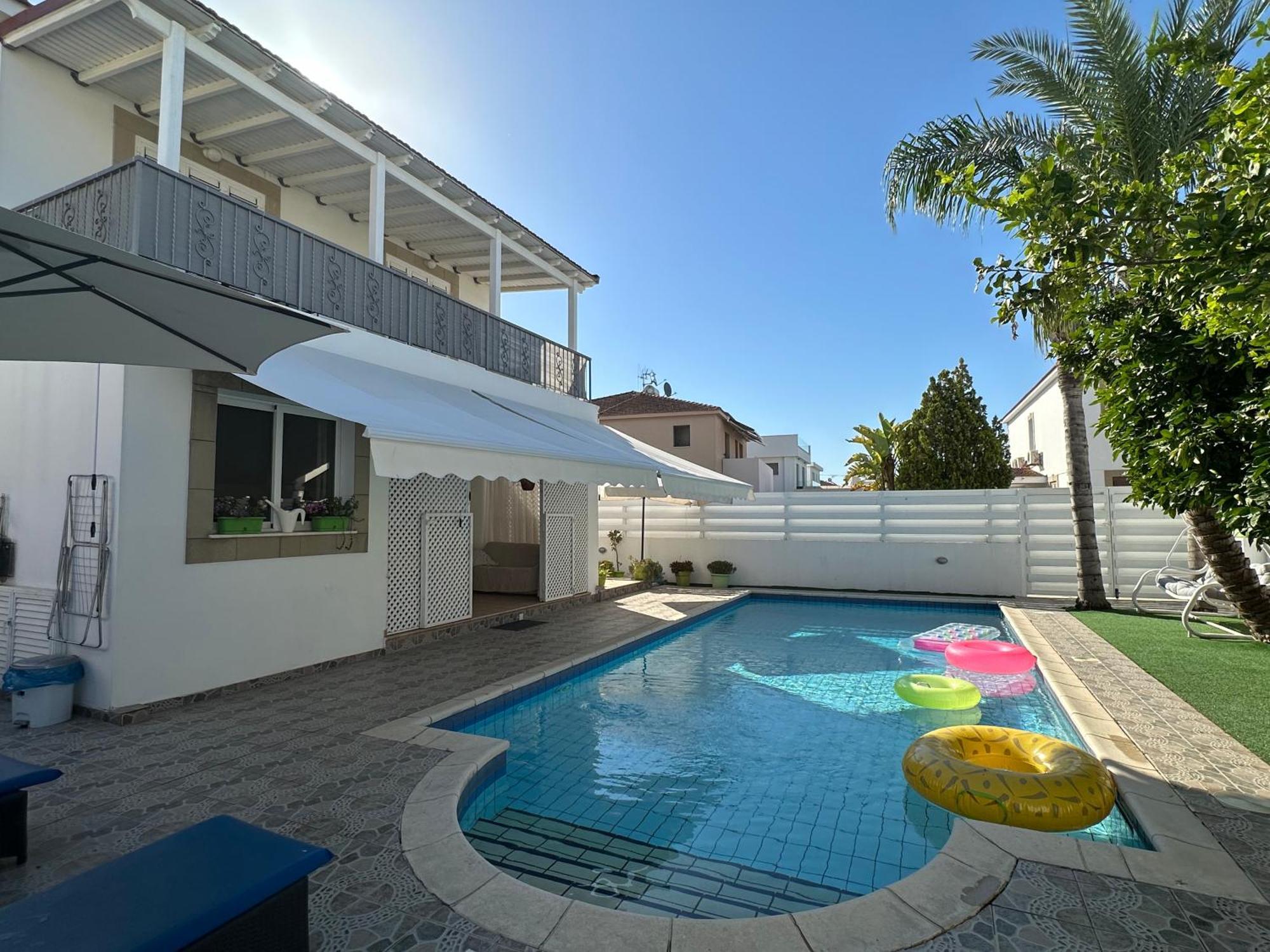 Villa Andy-350 M From The Beach Larnaca Buitenkant foto