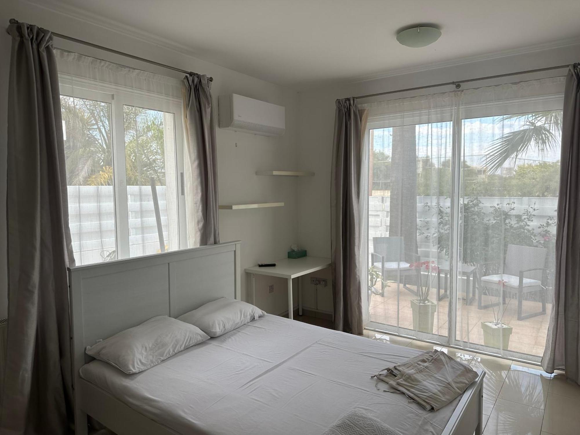 Villa Andy-350 M From The Beach Larnaca Buitenkant foto