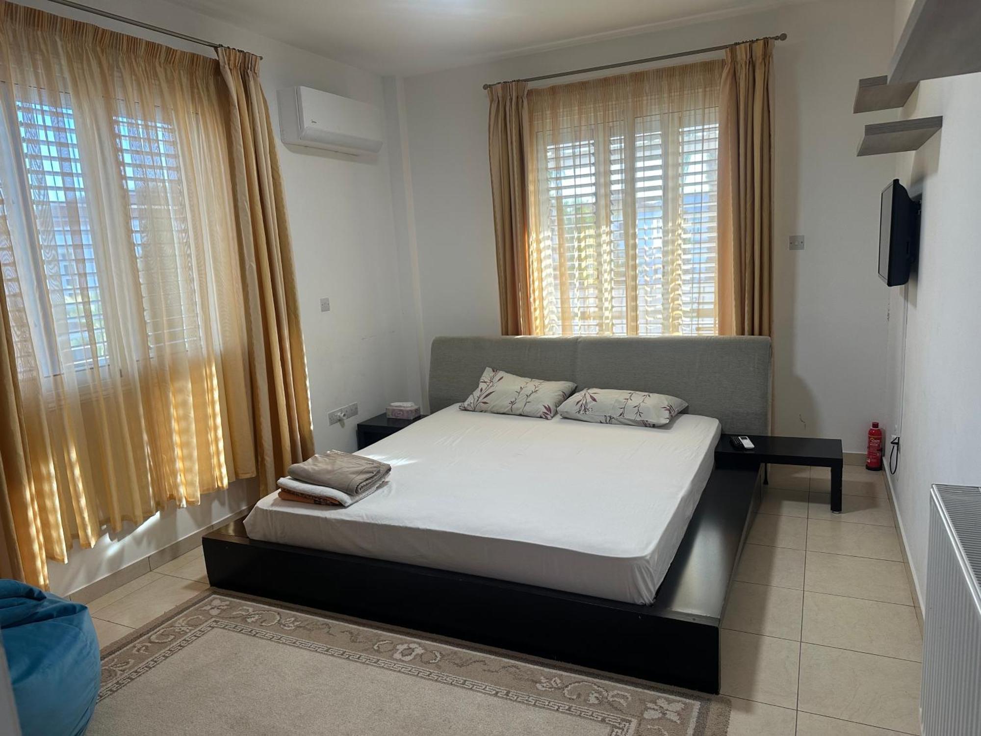Villa Andy-350 M From The Beach Larnaca Buitenkant foto