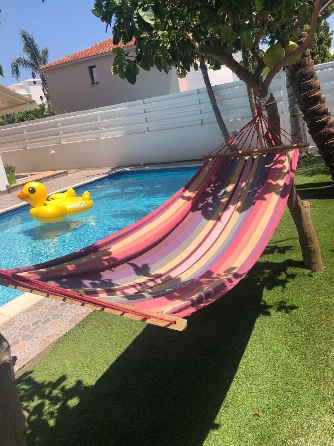 Villa Andy-350 M From The Beach Larnaca Buitenkant foto
